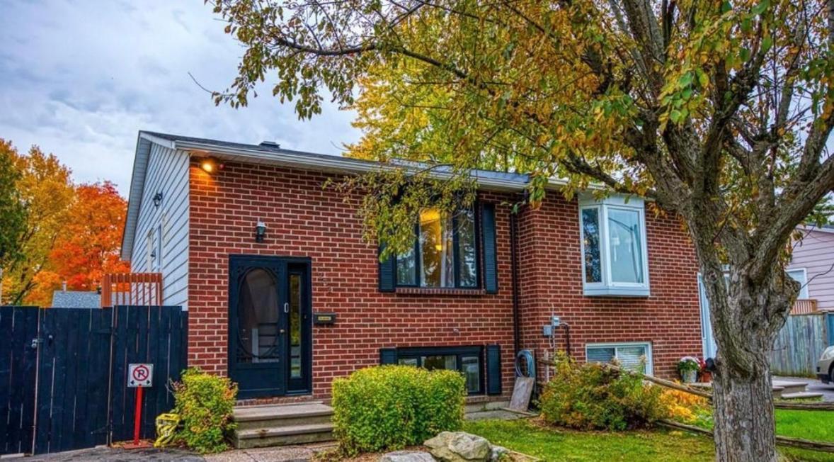 Castlerooms Homestay Ottawa Exterior photo
